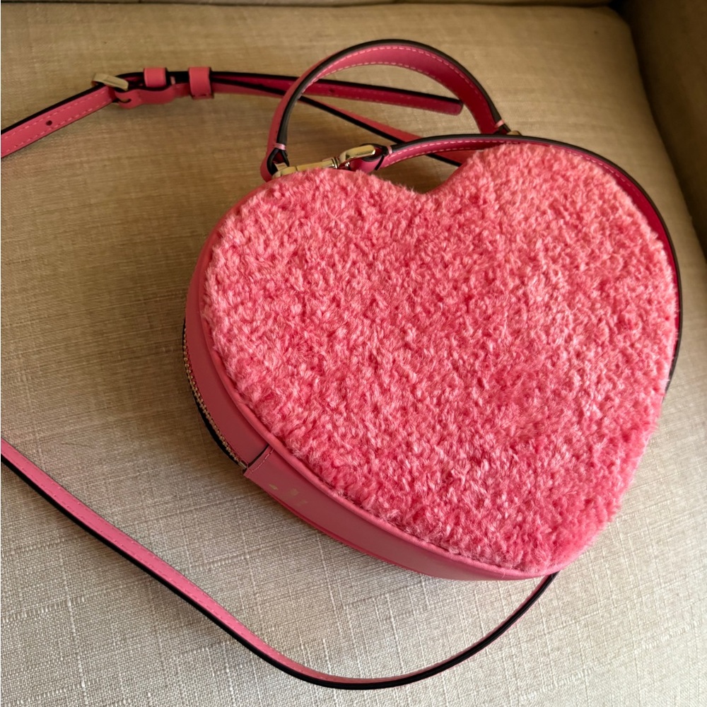 Kate Spade Love Shack Heart handbag crossbody purse Faux Fur *New* - Picture 2 of 5